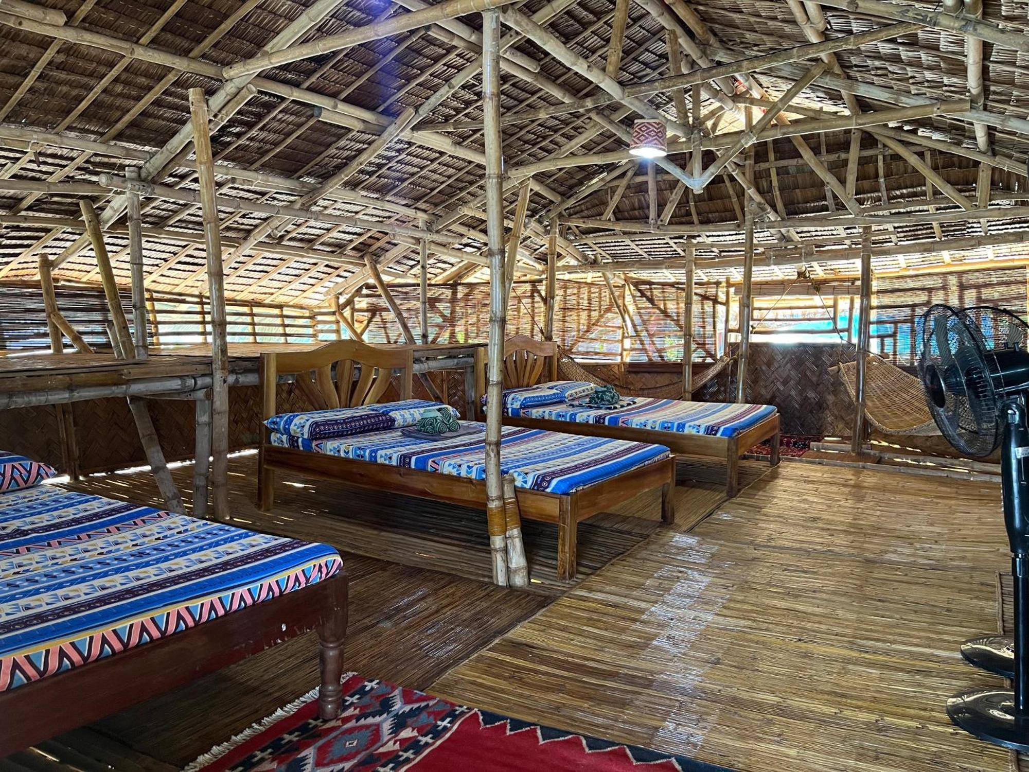 Bamboo Nest Beachfront Puerto Princesa Εξωτερικό φωτογραφία