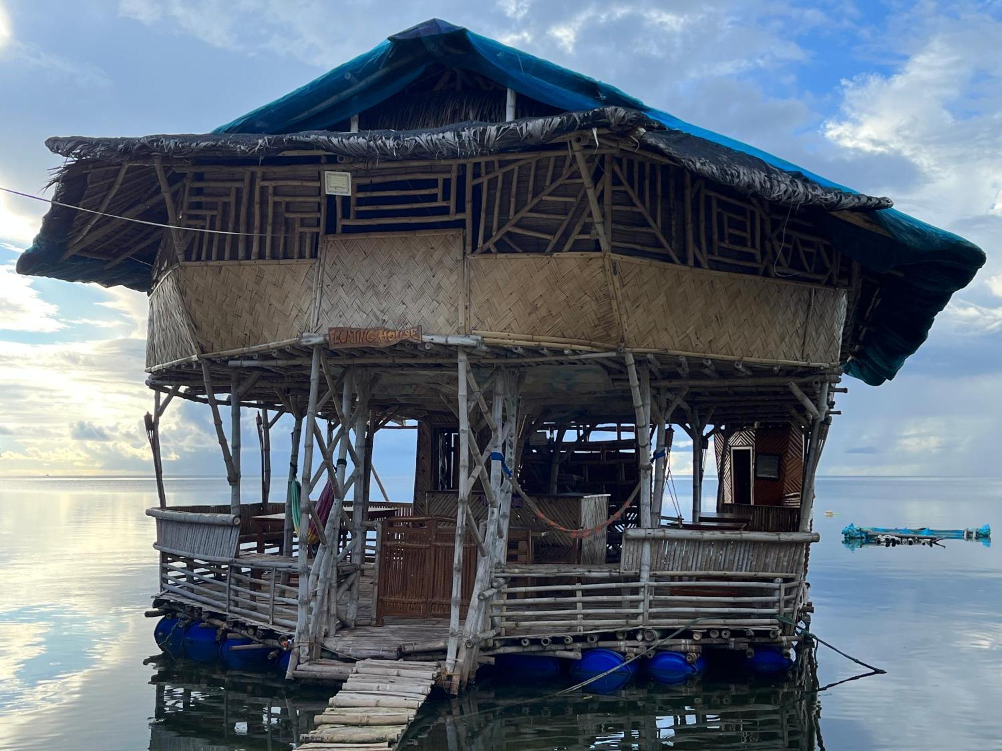 Bamboo Nest Beachfront Puerto Princesa Εξωτερικό φωτογραφία